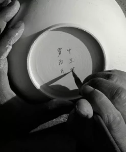 Middle Kingdom BIPOC Owned Glossy Mini Porcelain Vase 7