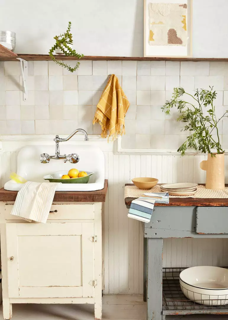 Minna Handcrafted Gold Grid Towel 2 Minna Handcrafted Gold Grid Towel