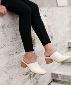 Nisolo All-Day Heeled Mule - Bone