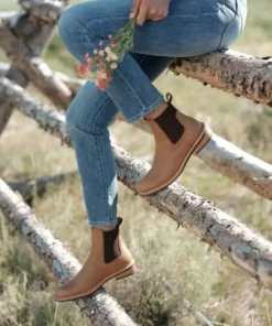 Nisolo Carmen Chelsea Boot - Almond Shoes