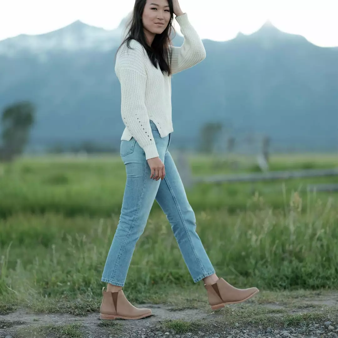 Nisolo Everyday Chelsea Boot - Almond Best Sellers 5 Nisolo Everyday Chelsea Boot - Almond Best Sellers