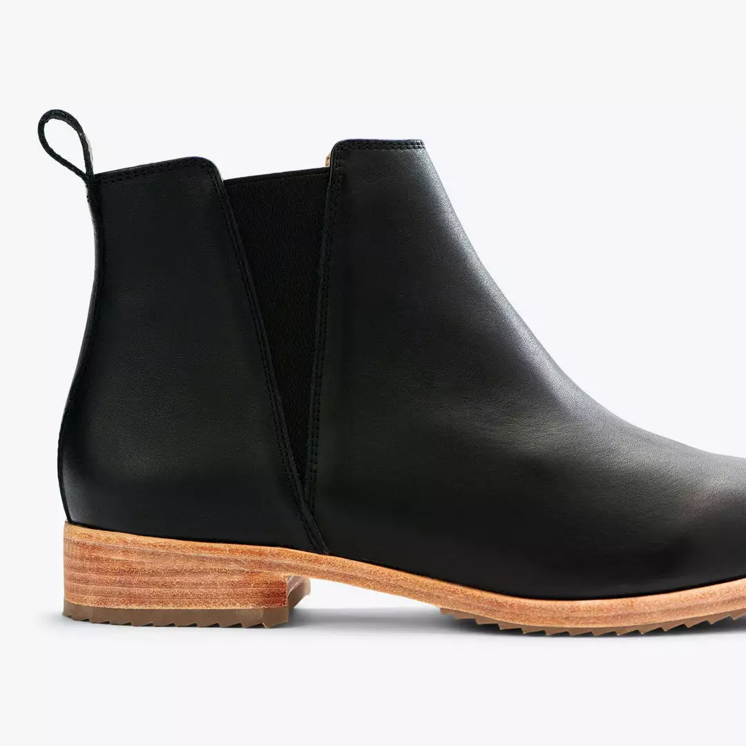 Nisolo Best Sellers Everyday Chelsea Boot - Black 10 Nisolo Best Sellers Everyday Chelsea Boot - Black