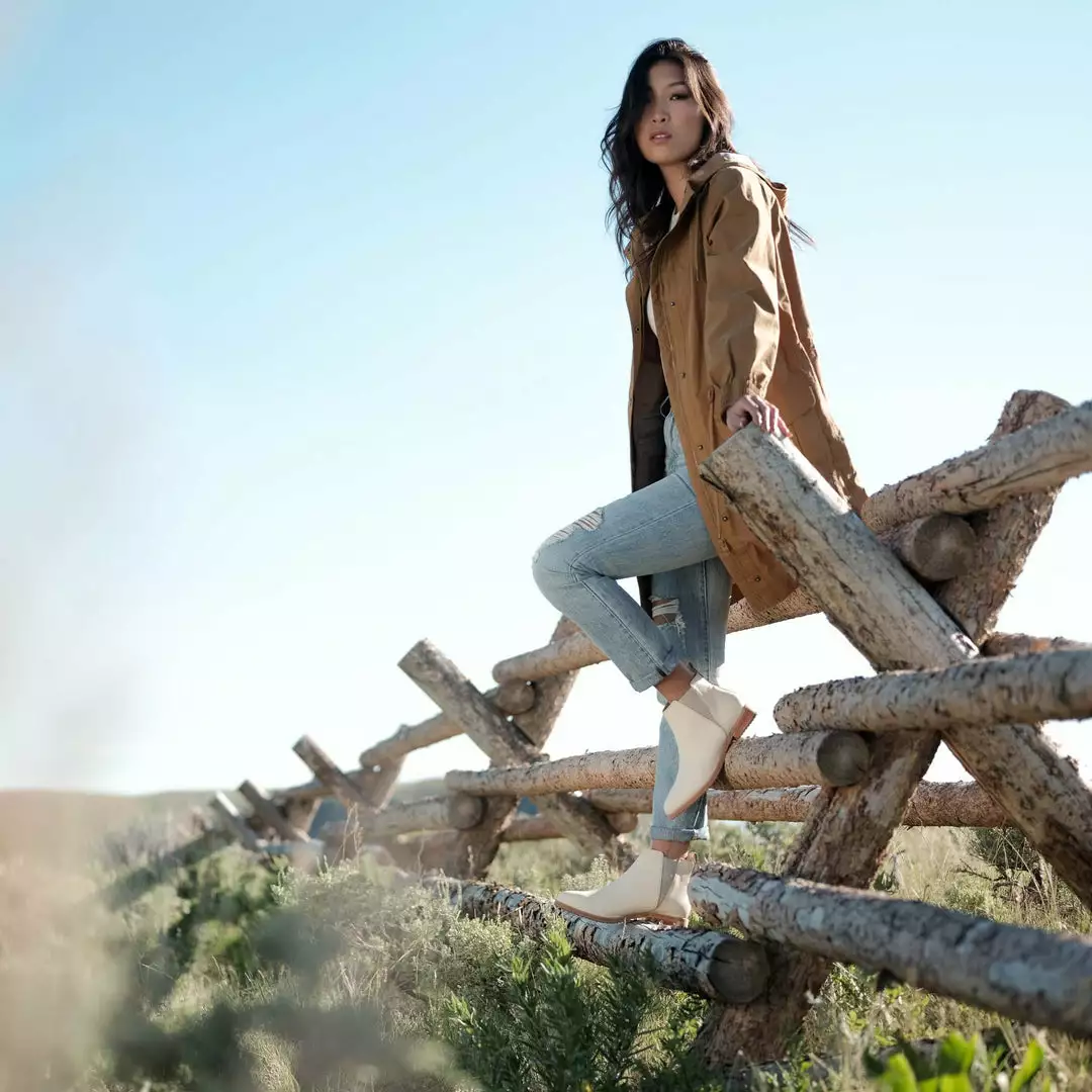 Nisolo Special Occasion Everyday Chelsea Boot - Bone 4 Nisolo Special Occasion Everyday Chelsea Boot - Bone