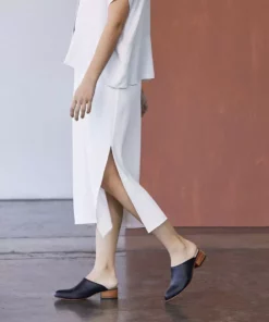 Nisolo Mariella Mule - Black