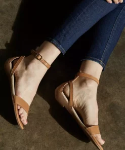 Nisolo Serena Sandal - Almond Sale