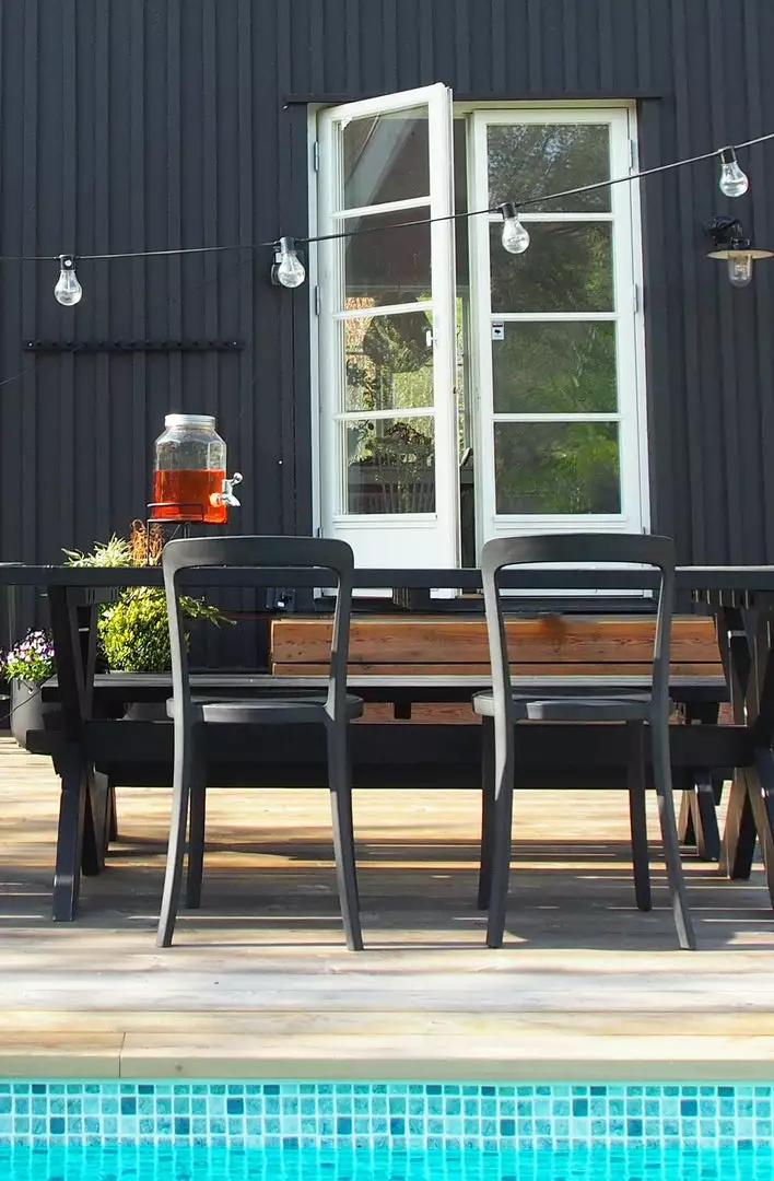 Emeco On & On Recycled Stacking Chair Furniture 15 Emeco On & On Recycled Stacking Chair Furniture