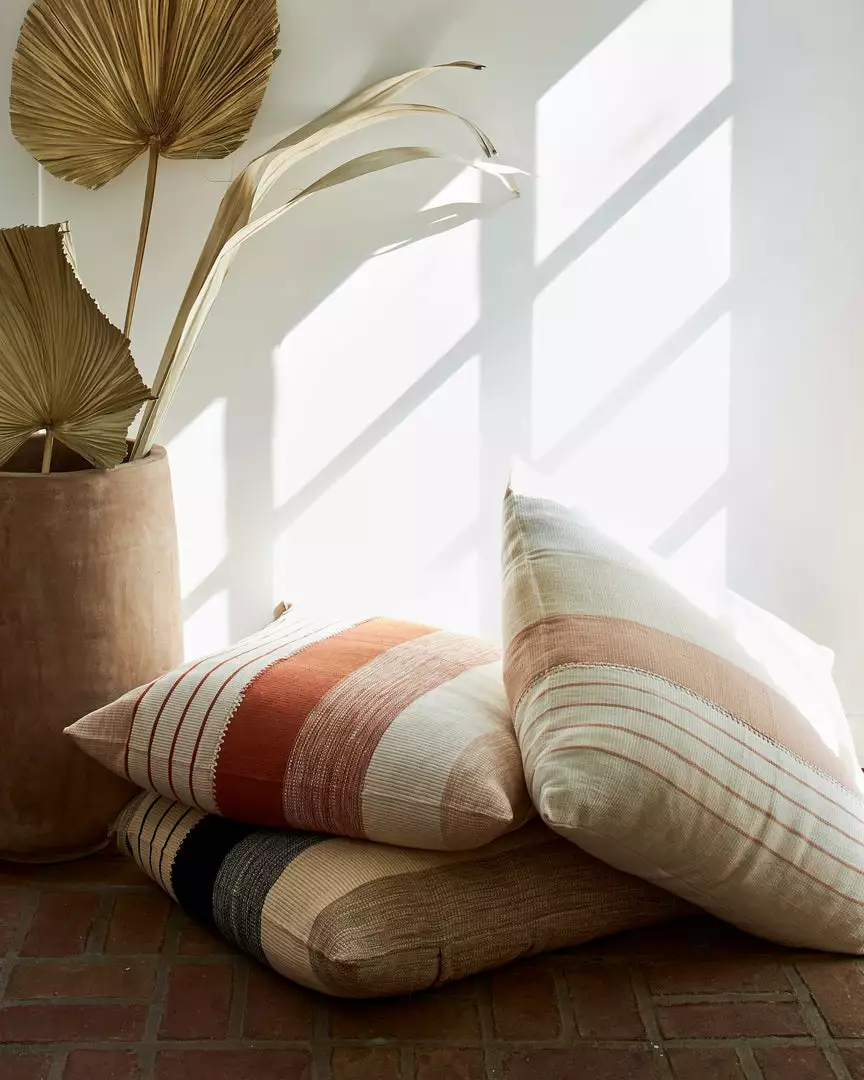 Minna Home Goods Pantelho Large Throw Pillow 2 Minna Home Goods Pantelho Large Throw Pillow