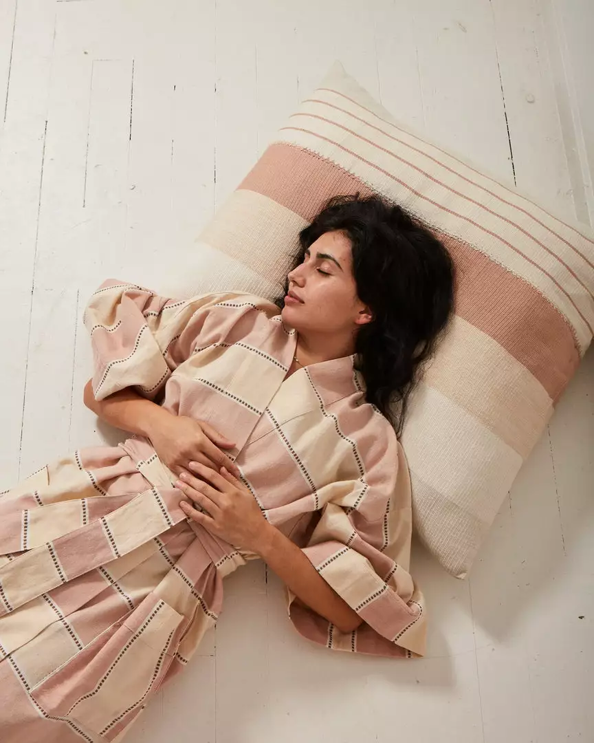 Minna Home Goods Pantelho Large Throw Pillow 5 Minna Home Goods Pantelho Large Throw Pillow