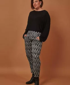 Passion Lilie Gray Chevron Crop Pants
