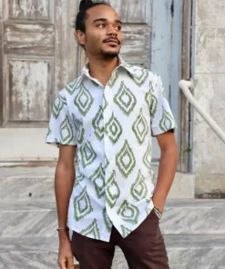 Passion Lilie Men's Palm Village Button Down Shirt