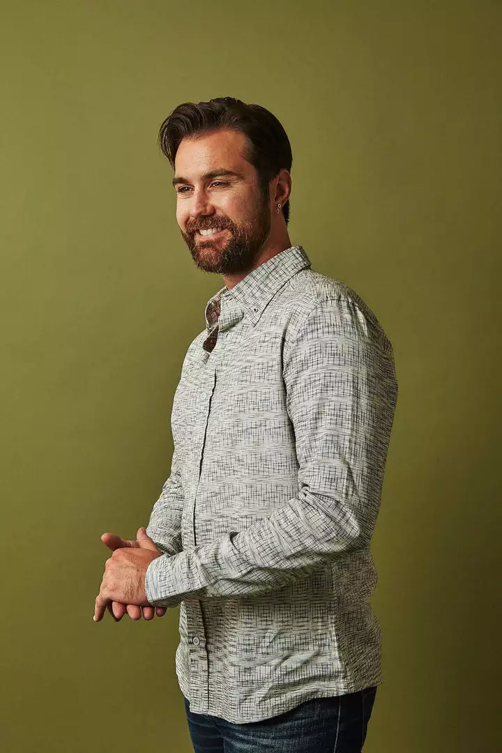 Passion Lilie Men's Timeless Button Down Shirt - Gray 2 Passion Lilie Men's Timeless Button Down Shirt - Gray