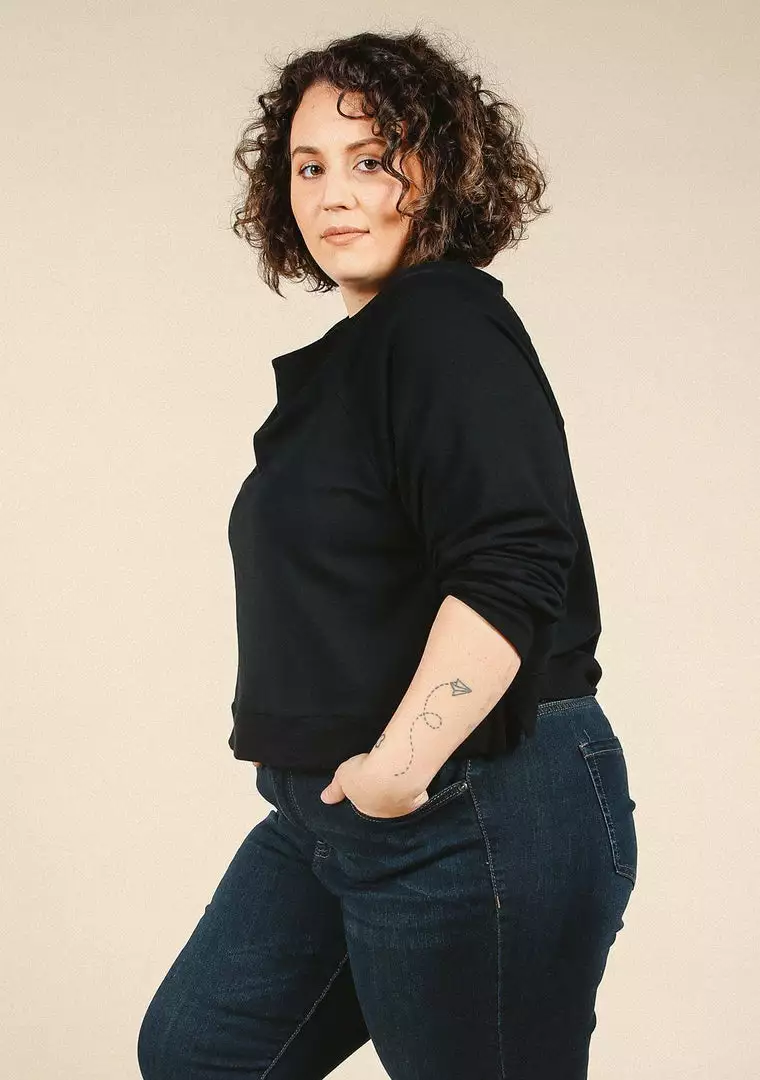 Poplinen Wilder Mock Neck Sweatshirt - Black 2 Poplinen Wilder Mock Neck Sweatshirt - Black