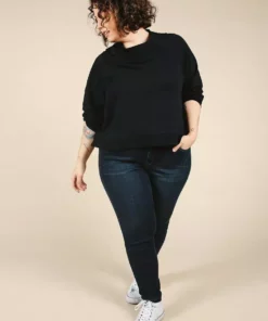 Poplinen Wilder Mock Neck Sweatshirt - Black 9 Poplinen Wilder Mock Neck Sweatshirt - Black