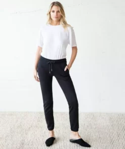 WVN All Star Jogger Activewear + Athleisure