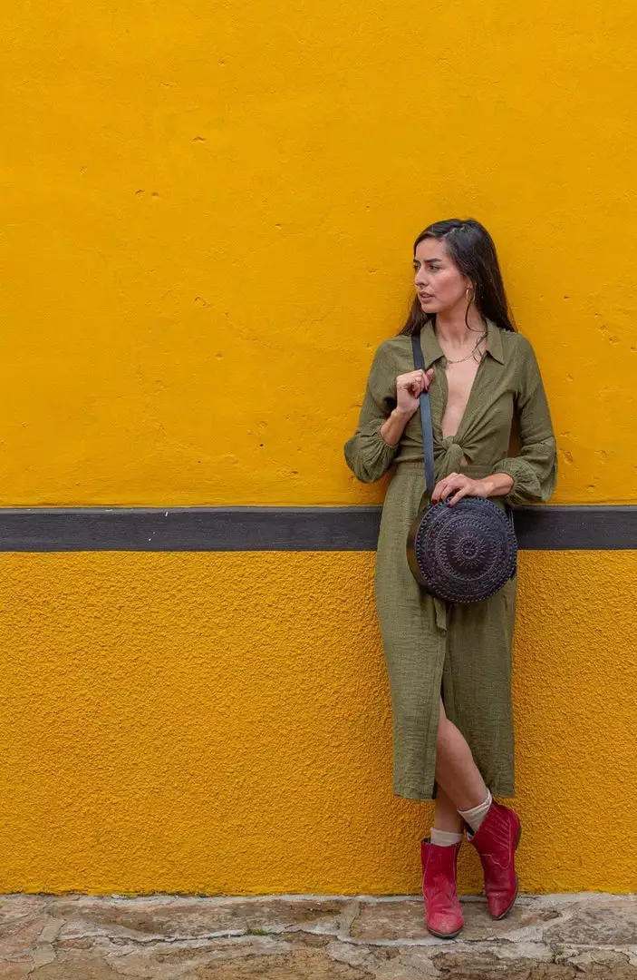 Purse & Clutch Embossed Circle Crossbody - Charcoal Accessories 4 Purse & Clutch Embossed Circle Crossbody - Charcoal Accessories