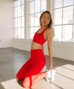 Wolven Recycled Yoga Top - Cayenne Activewear + Athleisure