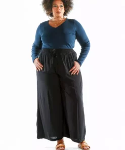 Tonlé Rib Upcycled V Neck Top