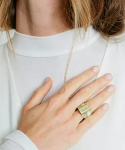 Rose & Fitzgerald Layered Horn Ring