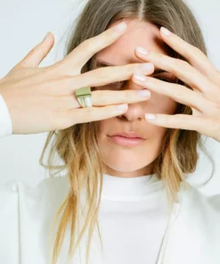 Rose & Fitzgerald Layered Horn Ring