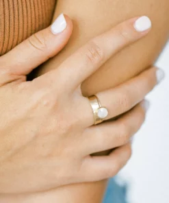 Sara Patino Jewelry Deep Pearl Recycled Gold Ring 7 Sara Patino Jewelry Deep Pearl Recycled Gold Ring