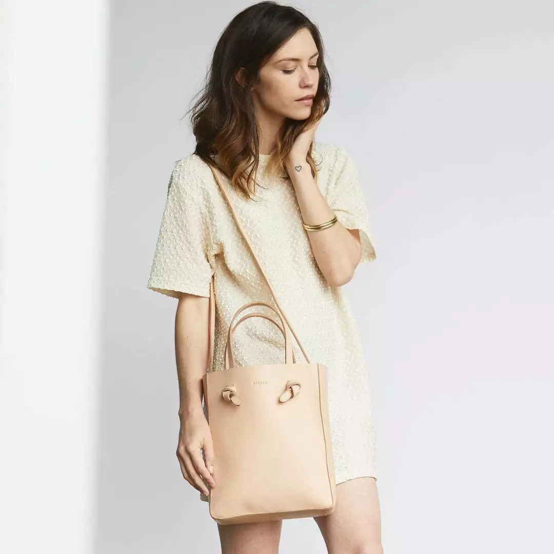 Nisolo Simone Crossbody Shopper Staff Favorites 8 Nisolo Simone Crossbody Shopper Staff Favorites