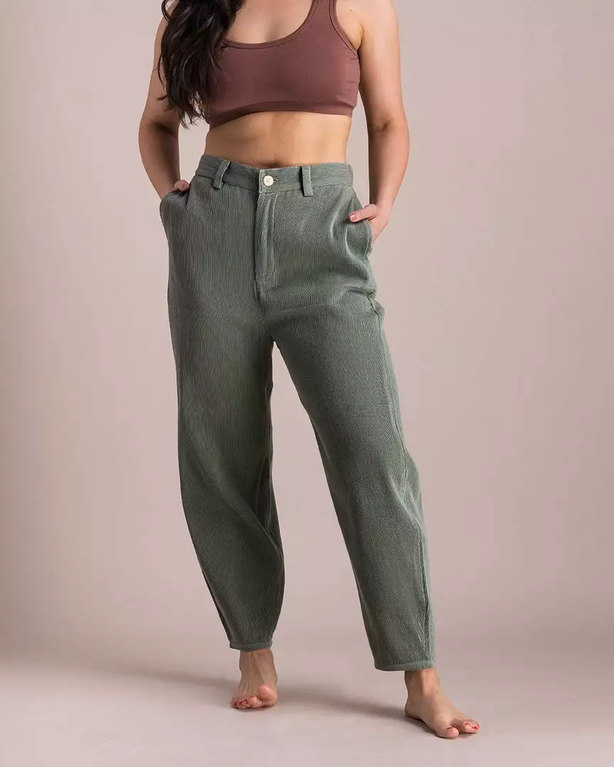 Soluna Collective Sage Balloon Pants 6 Soluna Collective Sage Balloon Pants