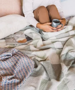 Zuahaza Home Goods Sumapaz Large Throw Blanket