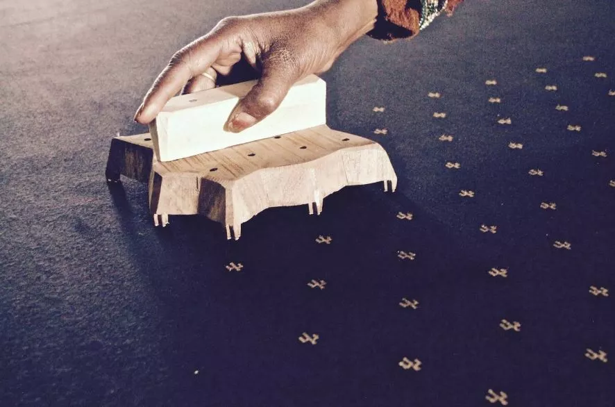 Symbology Sale Stylized Feather Modal Midi Skirt - Black + Cream 6 Symbology Sale Stylized Feather Modal Midi Skirt - Black + Cream