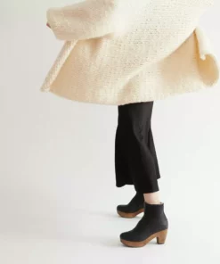 Coclico Tau Shearling Clog - Black