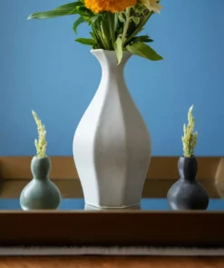 The Bright Angle Table Vase - Mica Black Home Goods 9 The Bright Angle Table Vase - Mica Black Home Goods