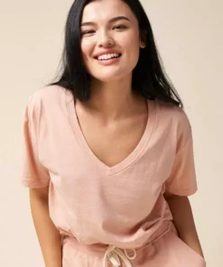The Standard Stitch Clothing Relaxed V - Pale Pink