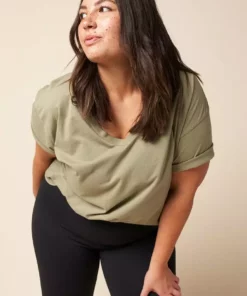 The Standard Stitch Relaxed V - Sage