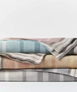 Coyuchi Home Goods Tomales Beach Towel - Rosehip / Deep Ocean