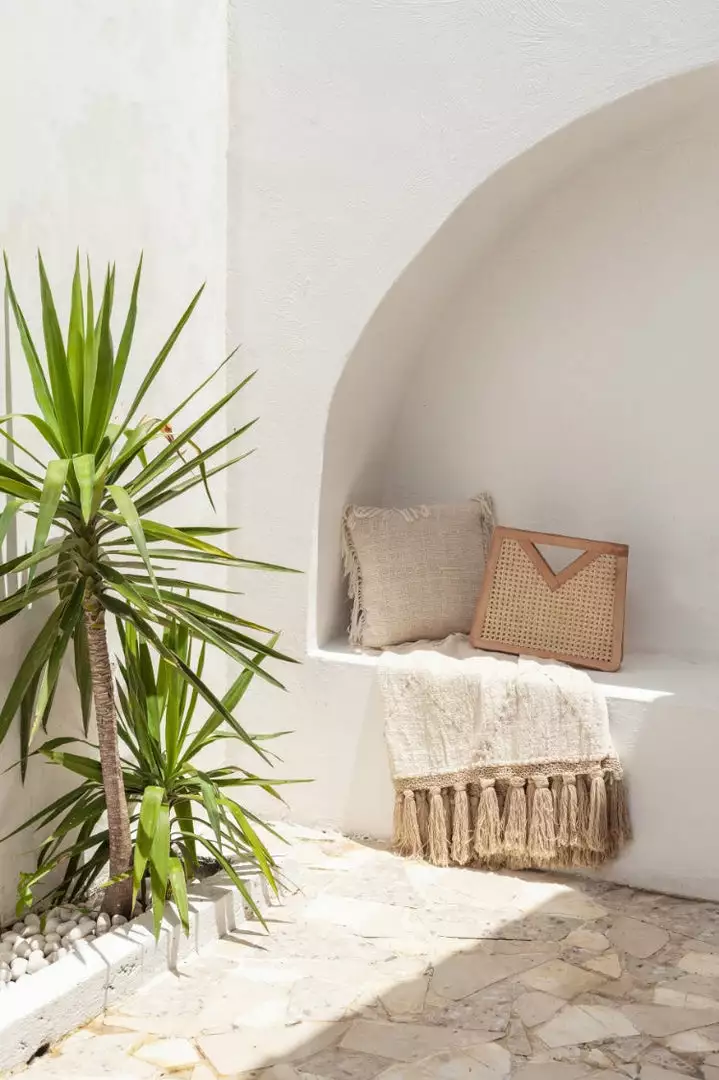 Village Thrive Gold Motif Throw Blanket 5 Village Thrive Gold Motif Throw Blanket