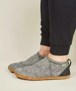 Kyrgies Women's Wool Tengries Slippers - Gray