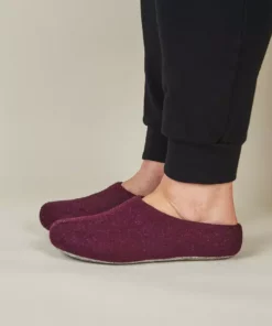 Kyrgies Women's Classic Sole Low Back Wool Slippers - Plum