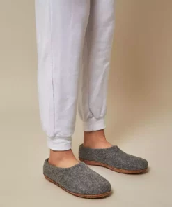 Kyrgies Women's Molded Sole High Back Wool Slippers - Gray