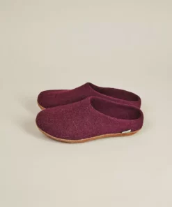Kyrgies Women's Molded Sole Low Back Wool Slippers - Plum