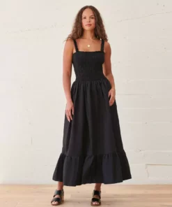 WVN Sita Dress Clothing