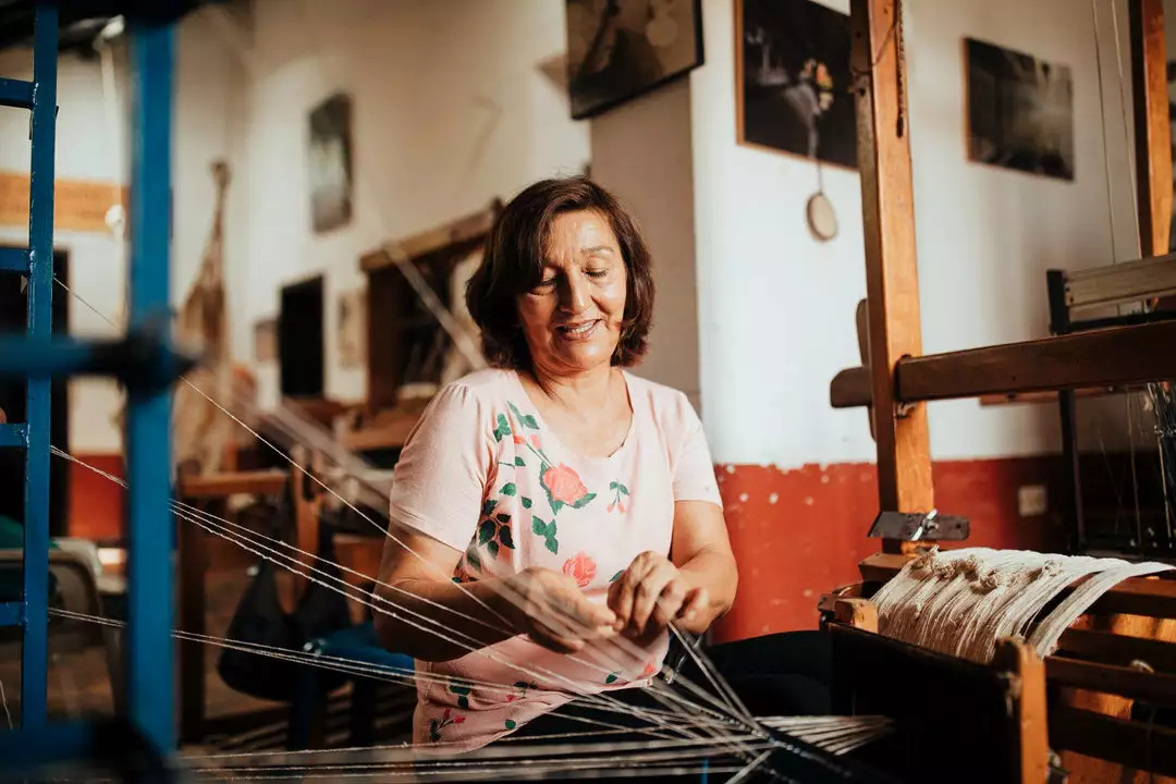 Zuahaza Barichara Lumbar Pillow Cover - Apricot 6 Zuahaza Barichara Lumbar Pillow Cover - Apricot