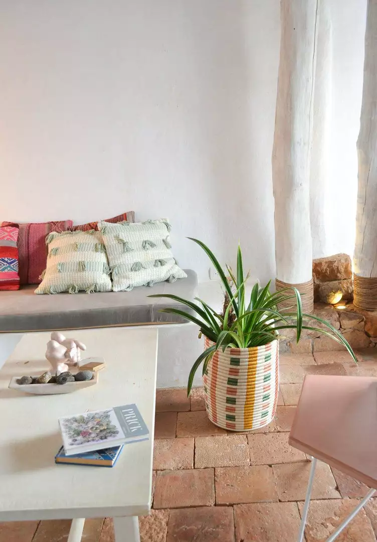 Zuahaza Handcrafted Boyaca Medium Floor Basket 2 Zuahaza Handcrafted Boyaca Medium Floor Basket