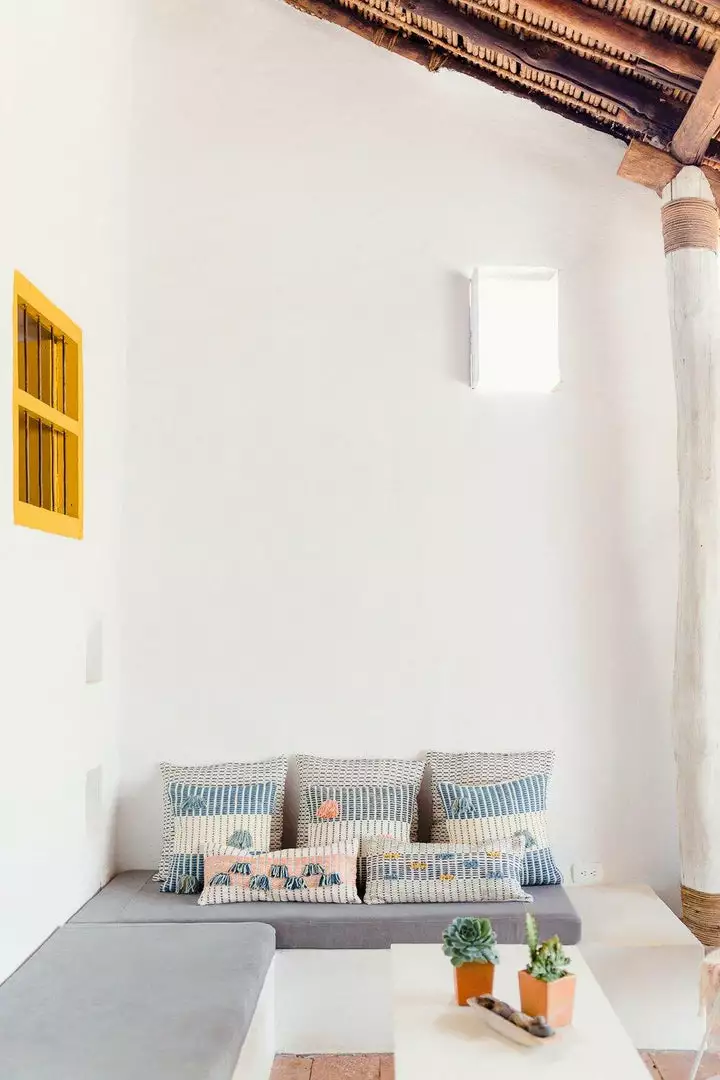 Zuahaza Iza Lumbar Pillow Cover - Apricot Home Goods 3 Zuahaza Iza Lumbar Pillow Cover - Apricot Home Goods